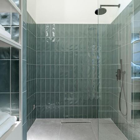 Your 4 Bdrm Dream House Acropolis View & Jacuzzi Афіни Екстер'єр фото