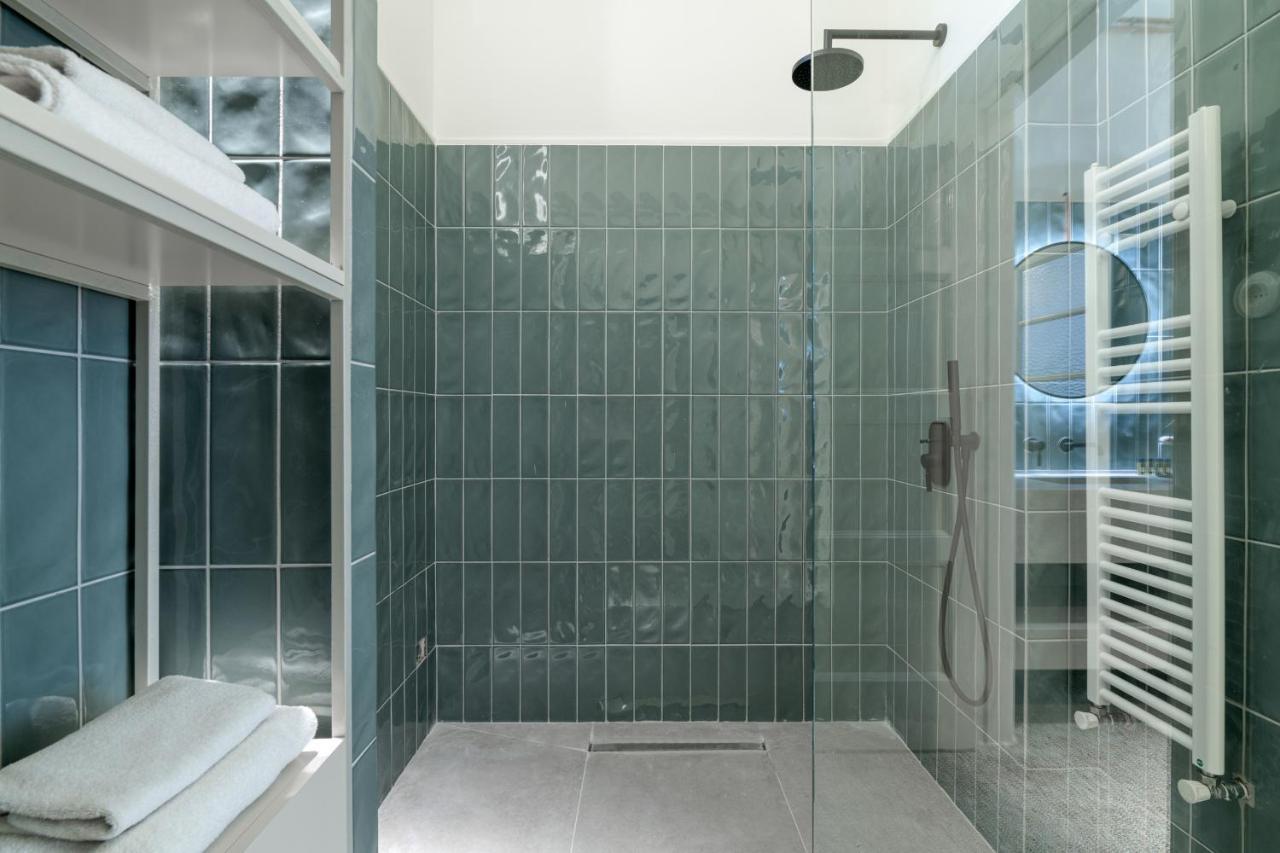 Your 4 Bdrm Dream House Acropolis View & Jacuzzi Афіни Екстер'єр фото